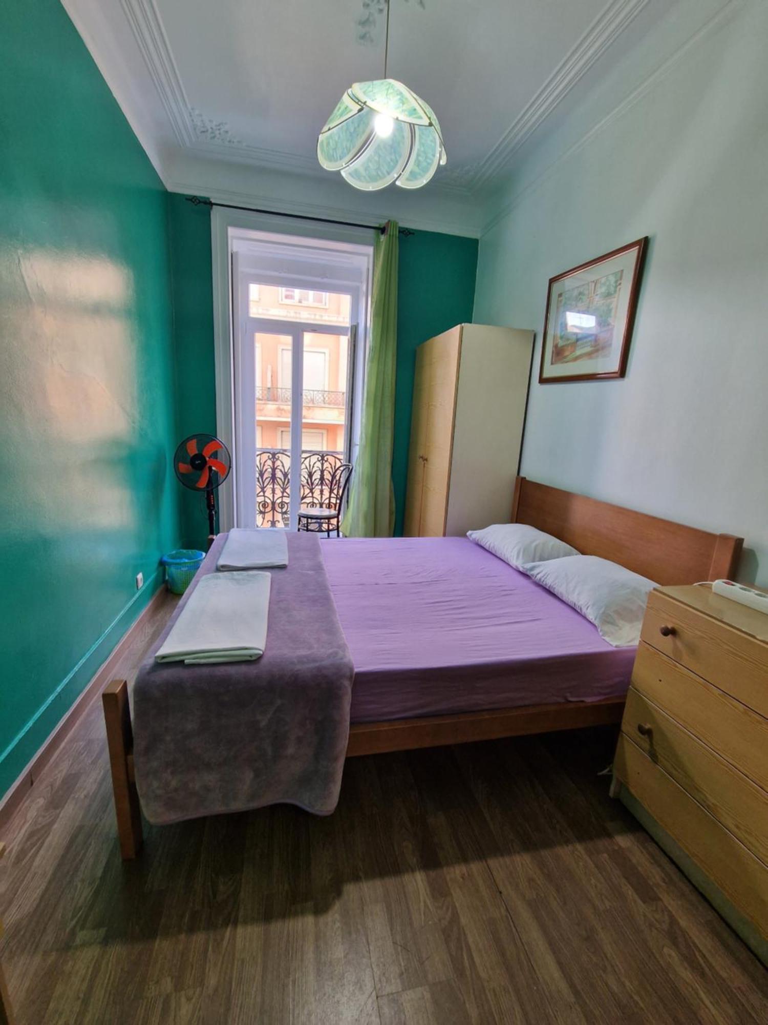 Local Private Hostal *