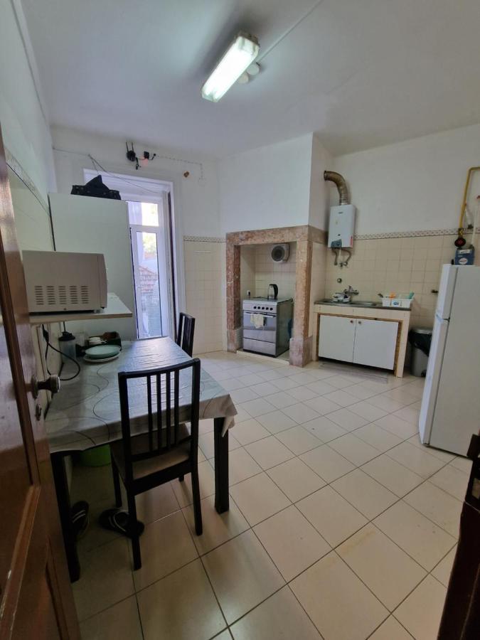 Local Private Hostel Lissabon